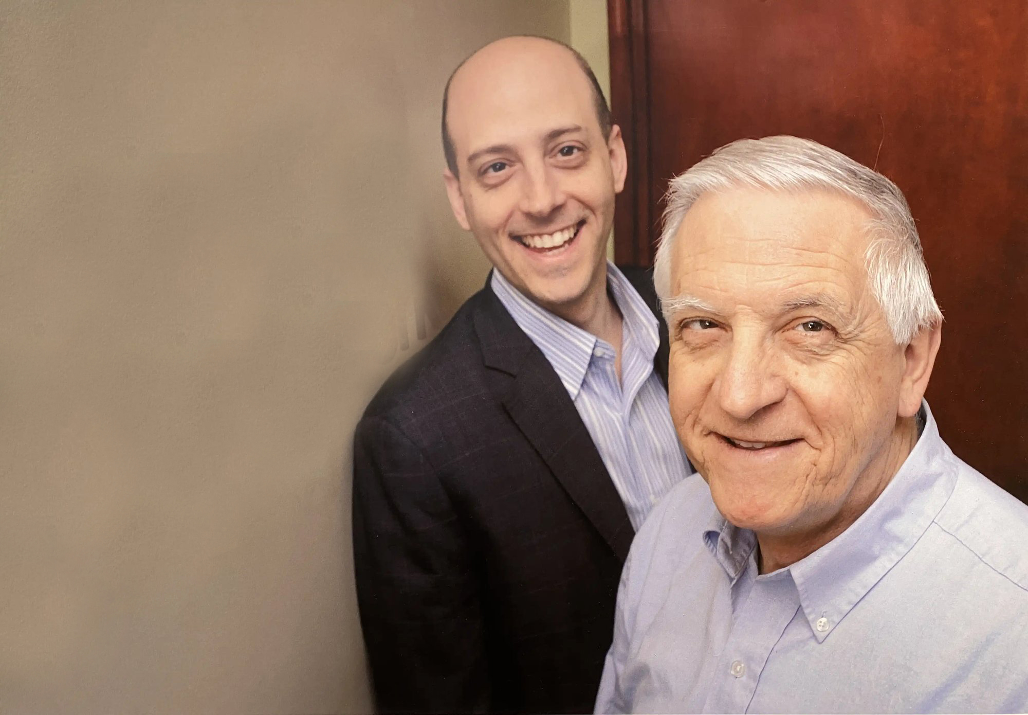 Portrait of the two founders of Xtrictech